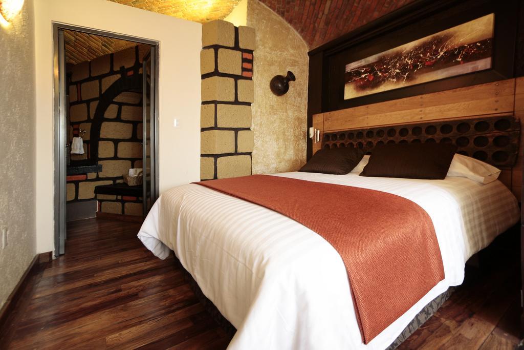 Aztic Hotel And Executive Suites Мехико Номер фото