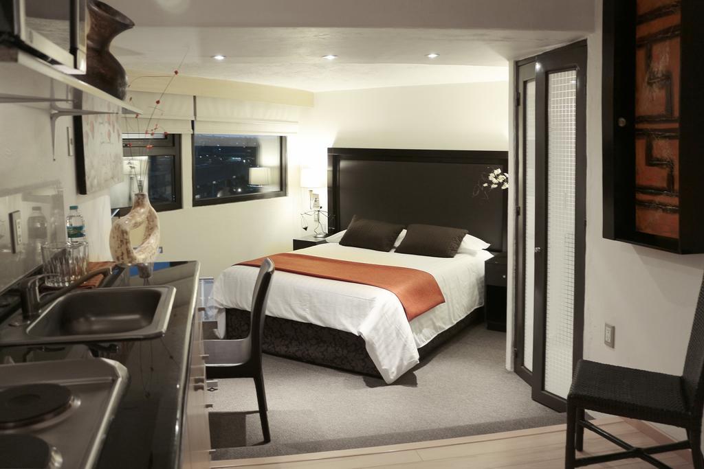 Aztic Hotel And Executive Suites Мехико Экстерьер фото