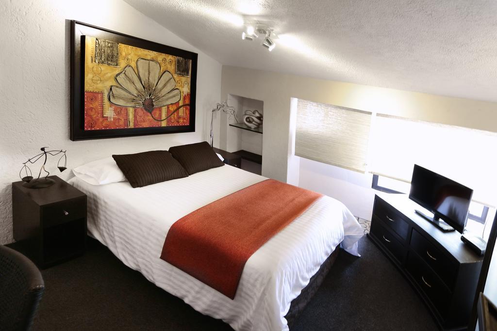 Aztic Hotel And Executive Suites Мехико Номер фото